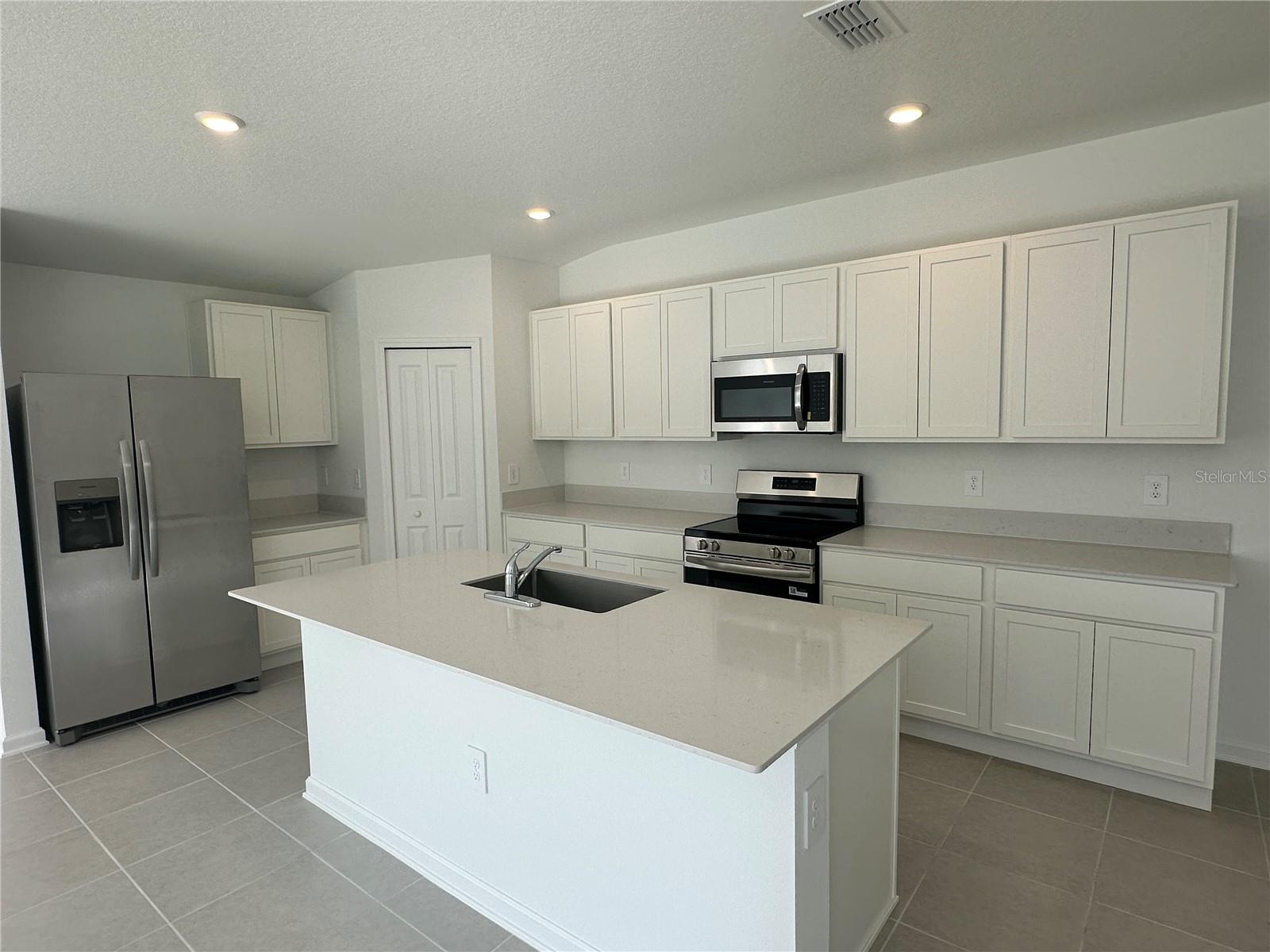 GARDEN HILL/PROVIDENCE PH 2 - Residential Lease