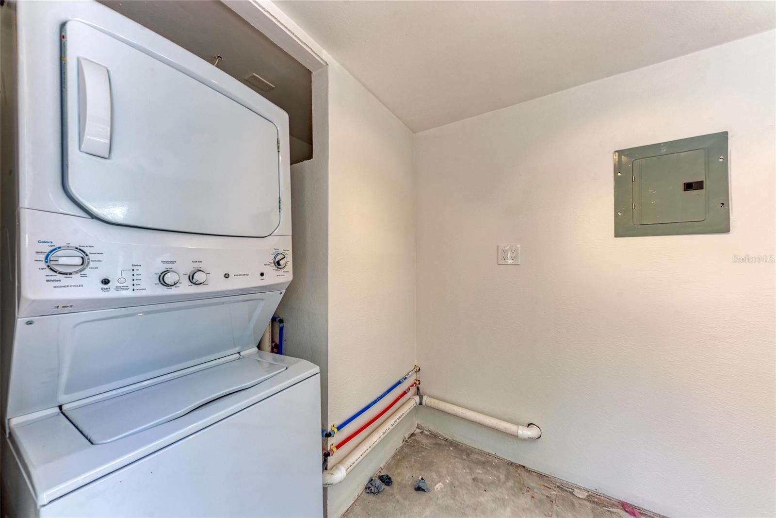 ISLAND CEDARS - Residential