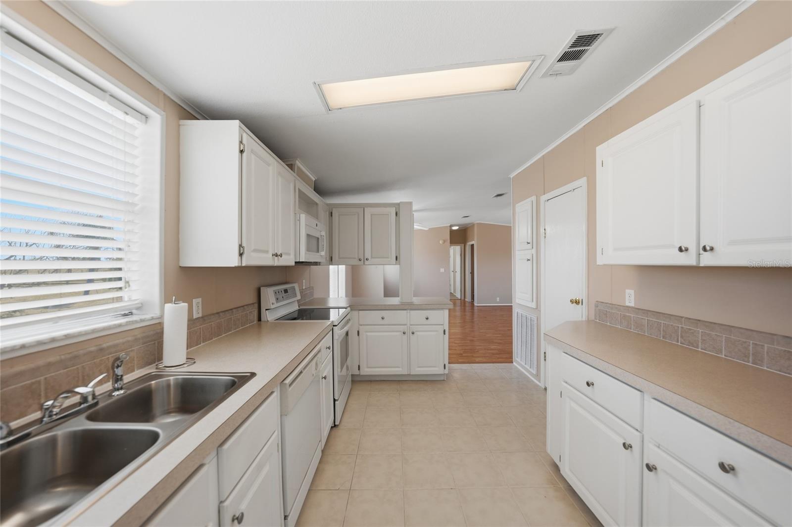 BREWER AVENUE ESTS - Residential