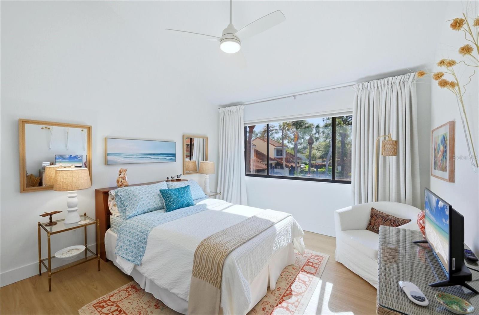 HUNTINGWOOD - Residential