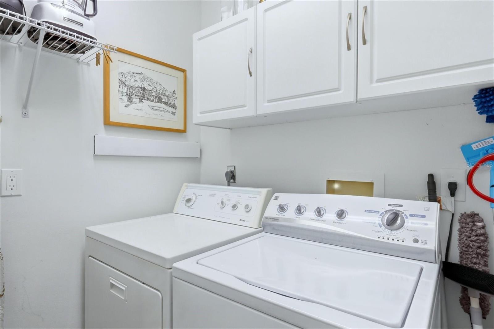 HUNTINGWOOD - Residential