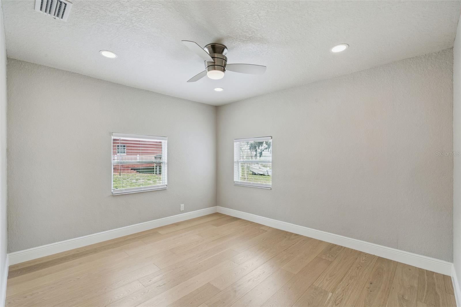 GRIFFIN SHORES - Residential