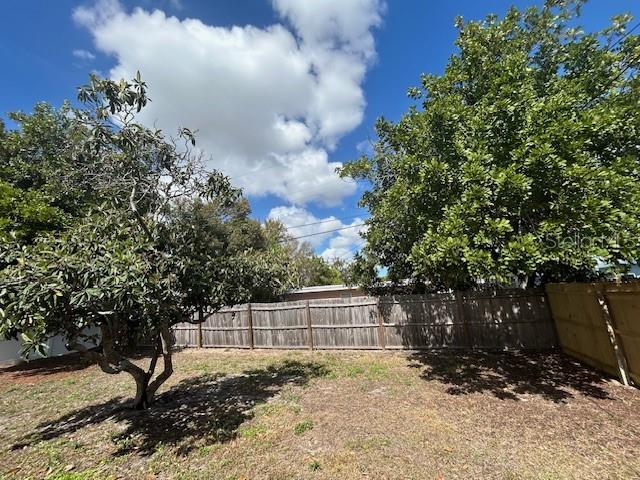 KENNETH CITY - Residential Lease