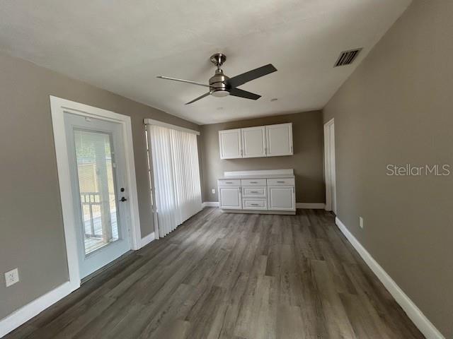 KENNETH CITY - Residential Lease