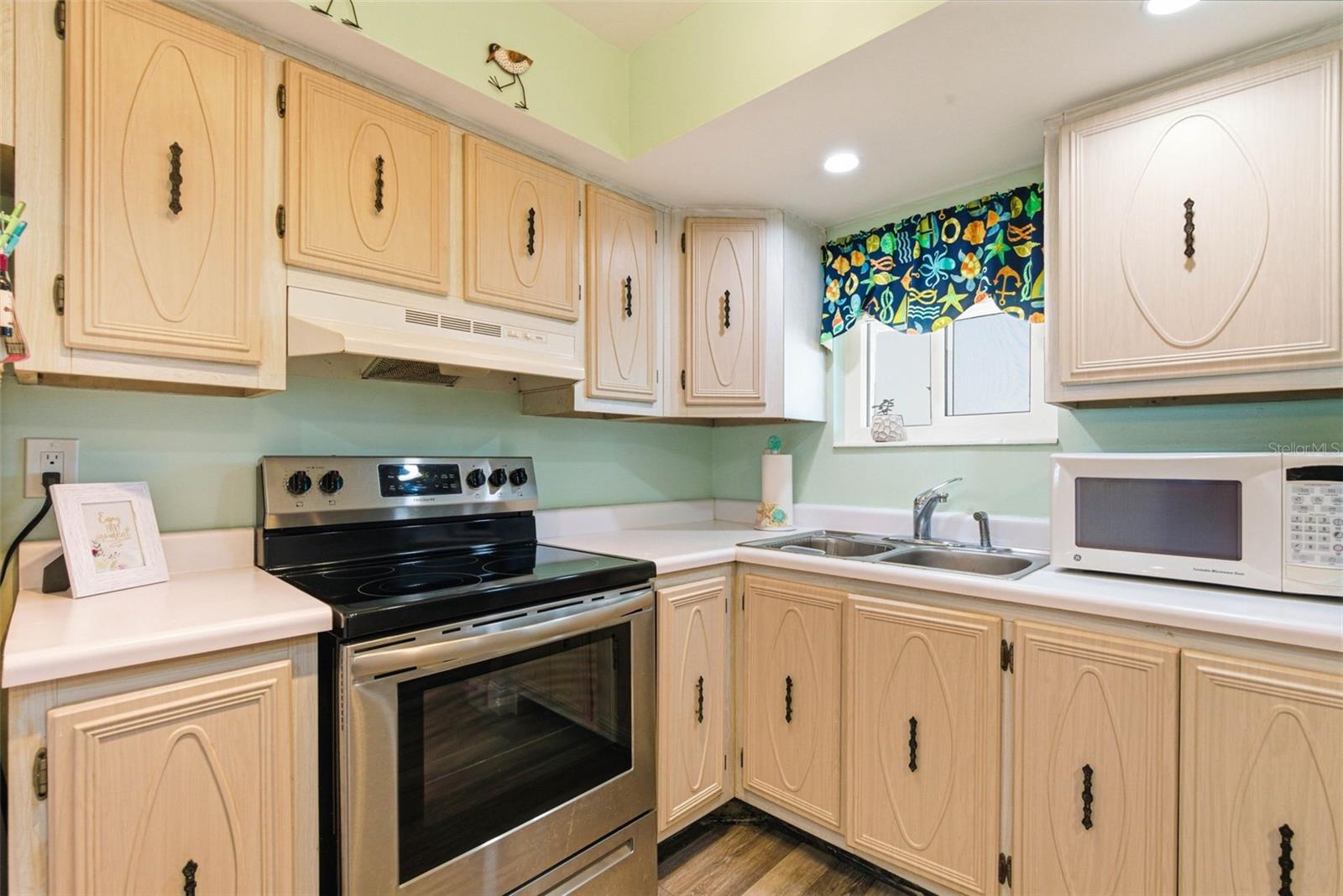 ASBURY ARMS CONDO - Residential Lease