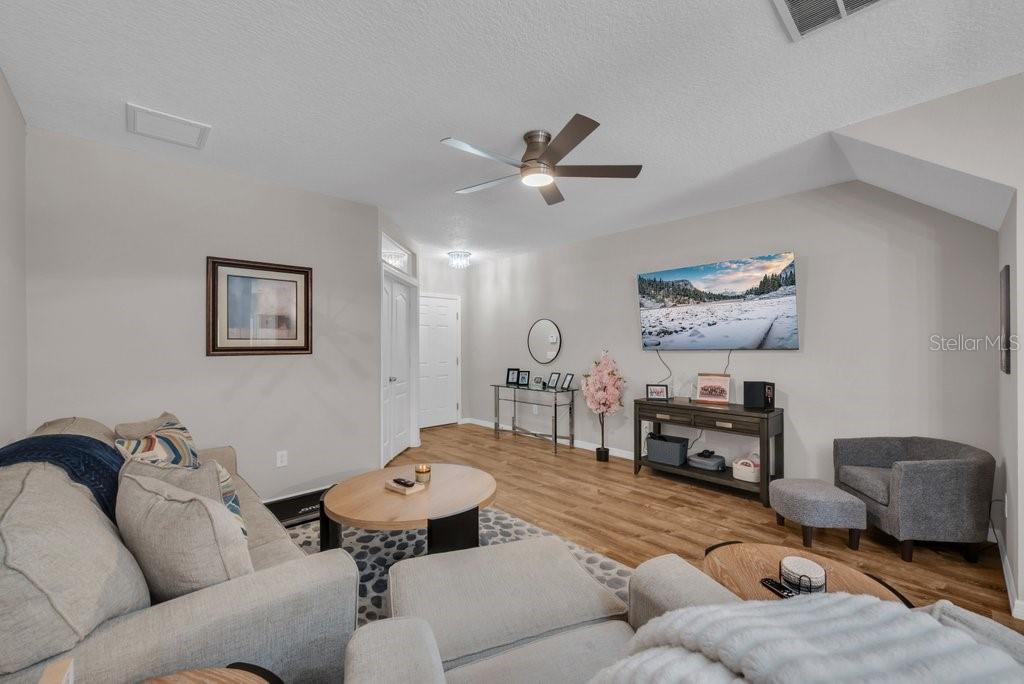 15855 FISHHAWK VIEW DRIVE