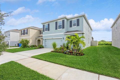 A home in WIMAUMA