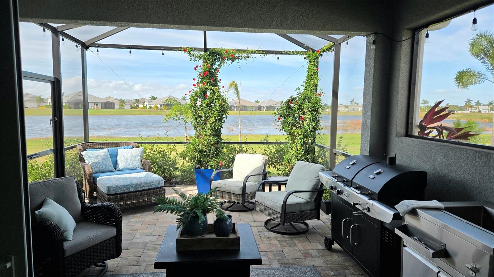 WATERCOLOR PLACE - Residential