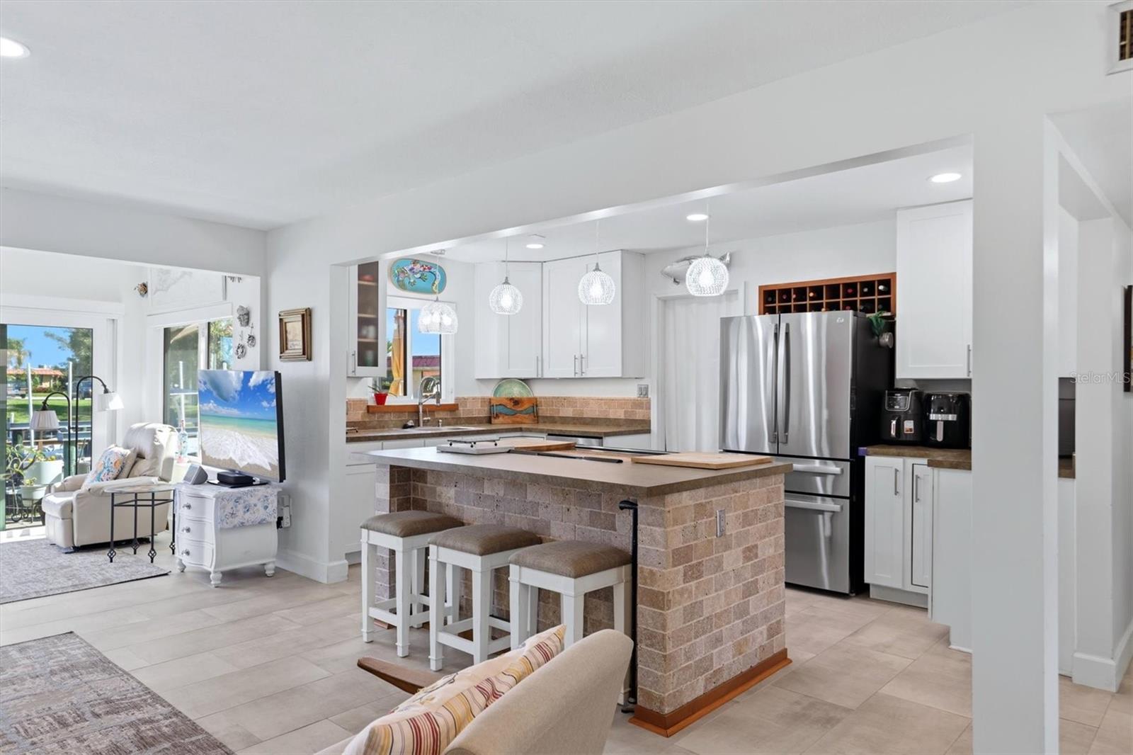 PALMA SOLA HARBOUR SEC 4 - Residential