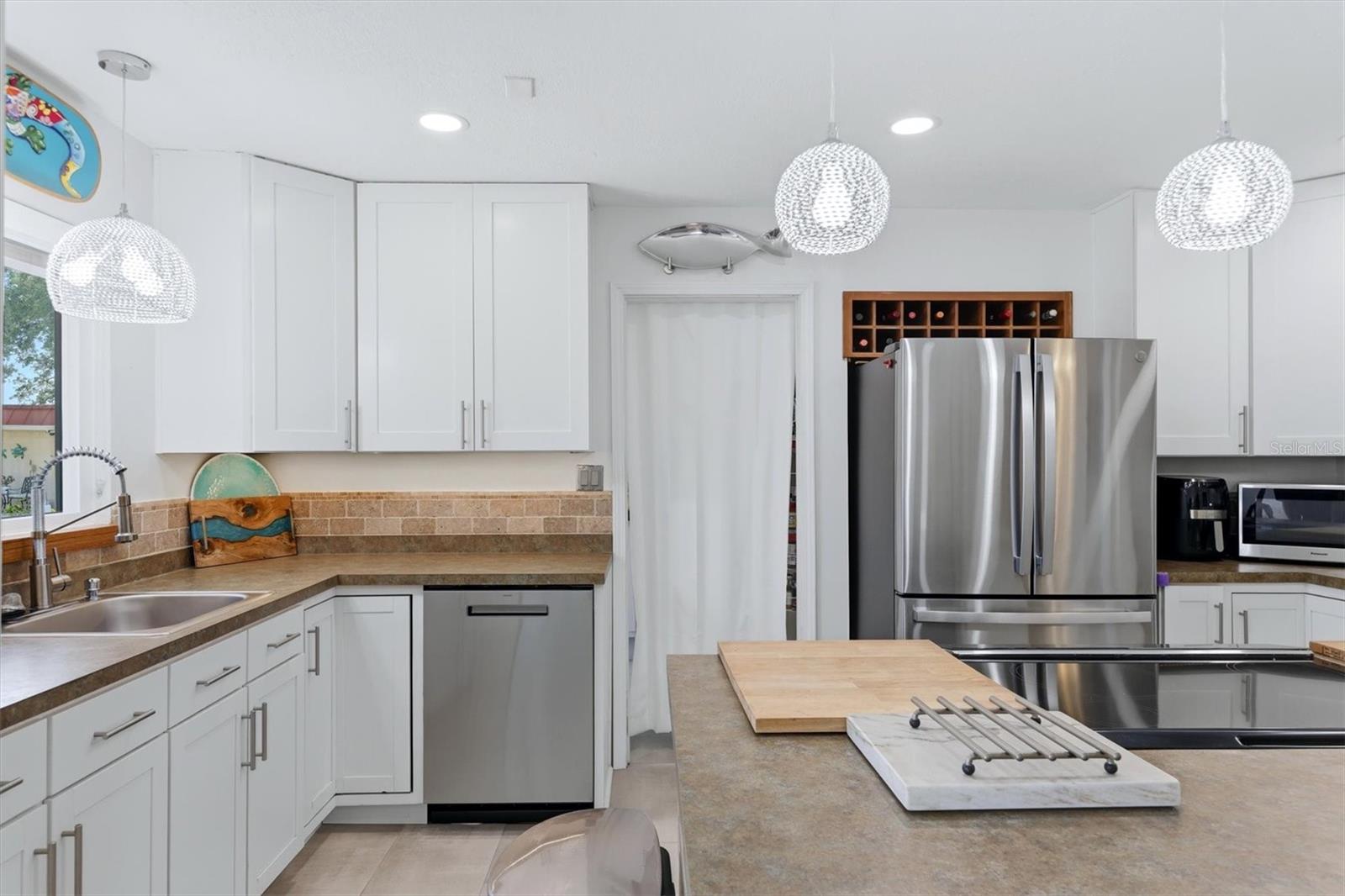 PALMA SOLA HARBOUR SEC 4 - Residential