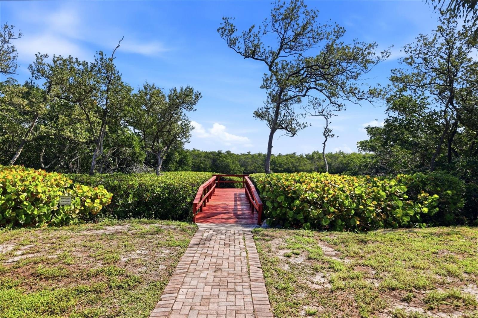 PALMA SOLA HARBOUR SEC 4 - Residential