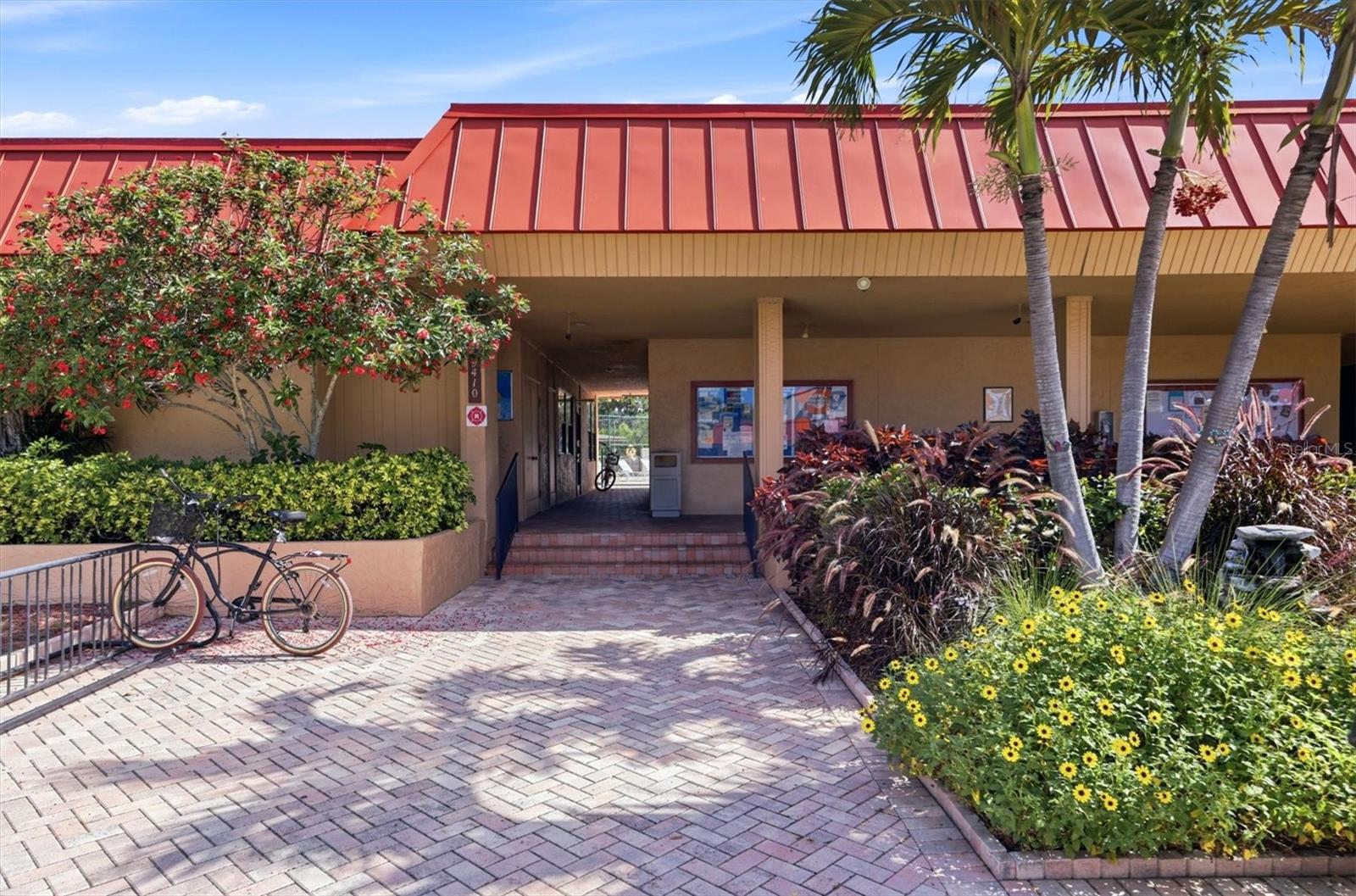 PALMA SOLA HARBOUR SEC 4 - Residential