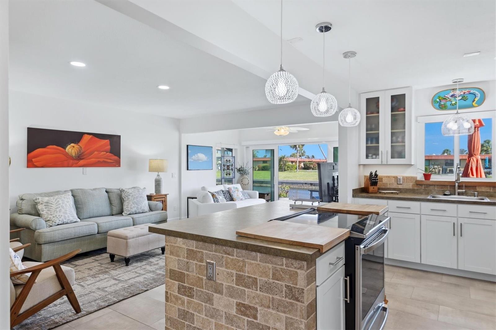 PALMA SOLA HARBOUR SEC 4 - Residential