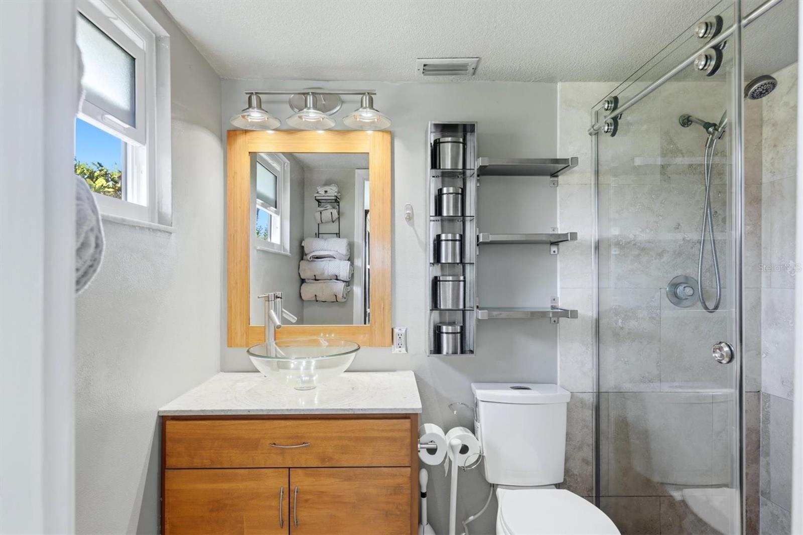 PALMA SOLA HARBOUR SEC 4 - Residential