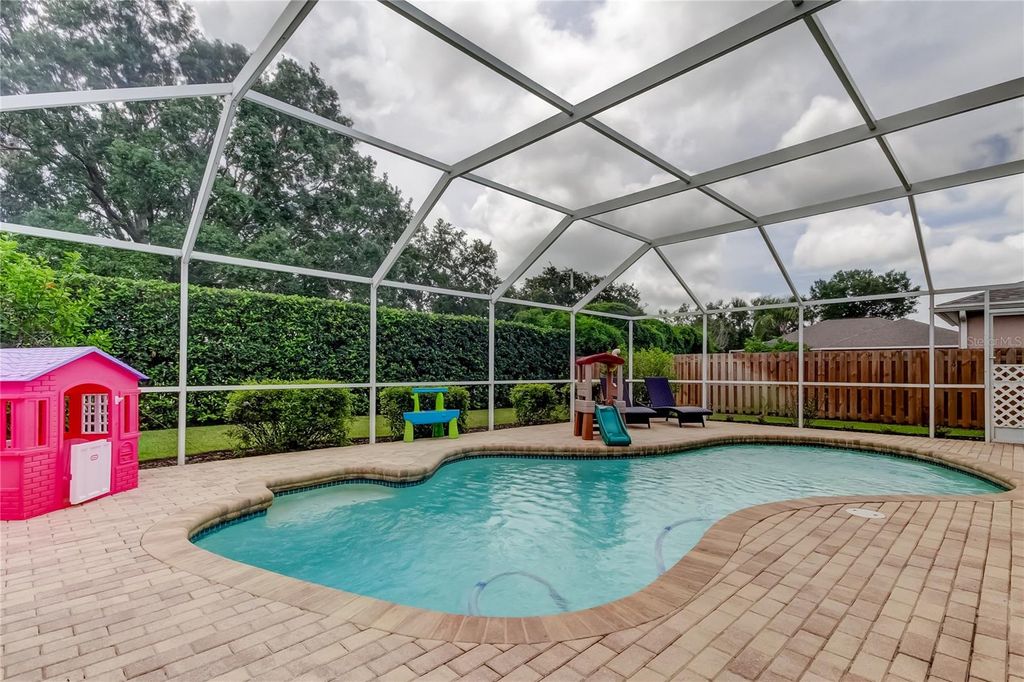 Photo of 10505 Weybridge Drive, Tampa, FL 33626 (MLS # G5099222)