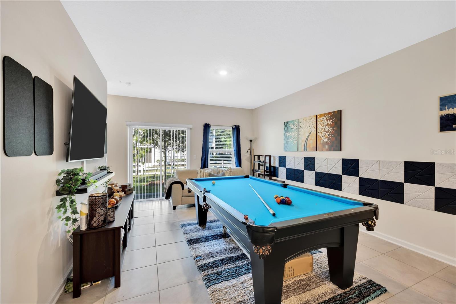 9533 STAR DRIVE