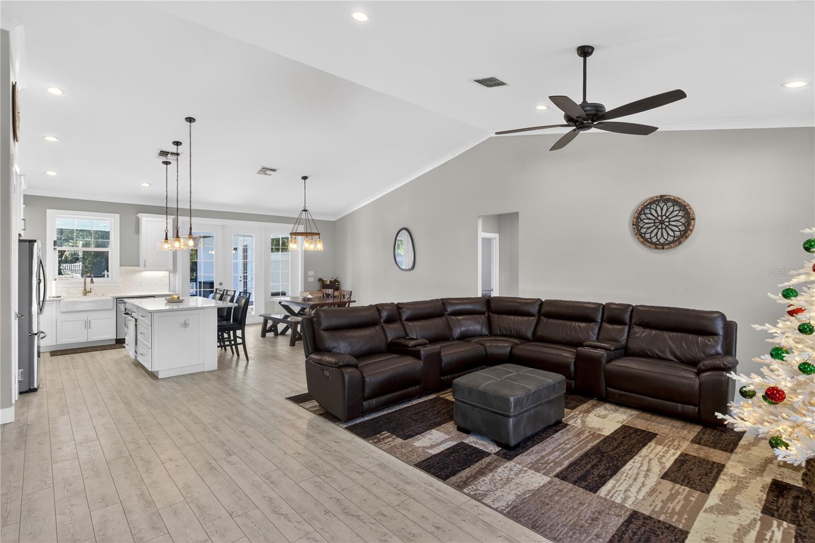 CORBIN PARK UNIT 03 - Residential