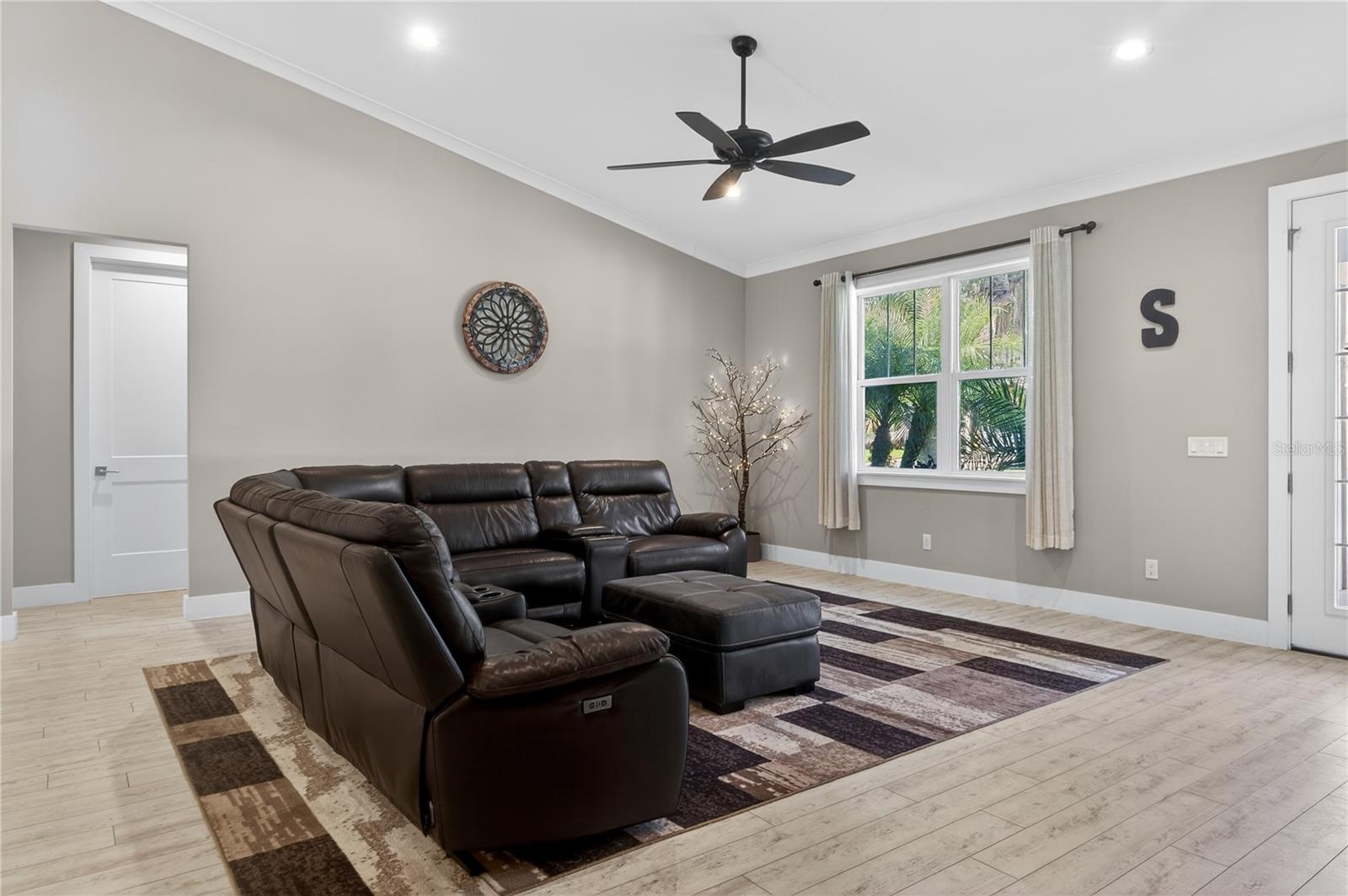 CORBIN PARK UNIT 03 - Residential