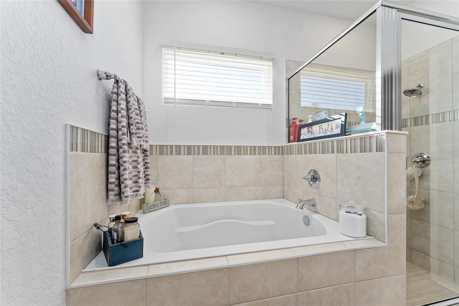 SUMMERCREST - Residential