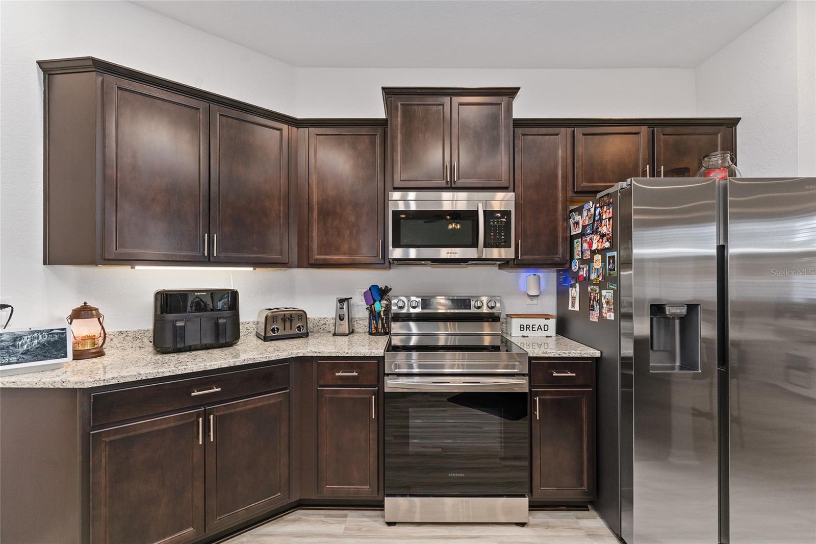 SUMMERCREST - Residential