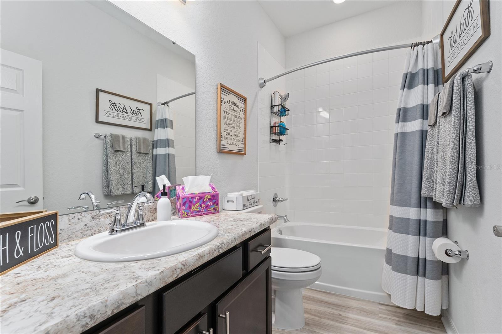 SUMMERCREST - Residential