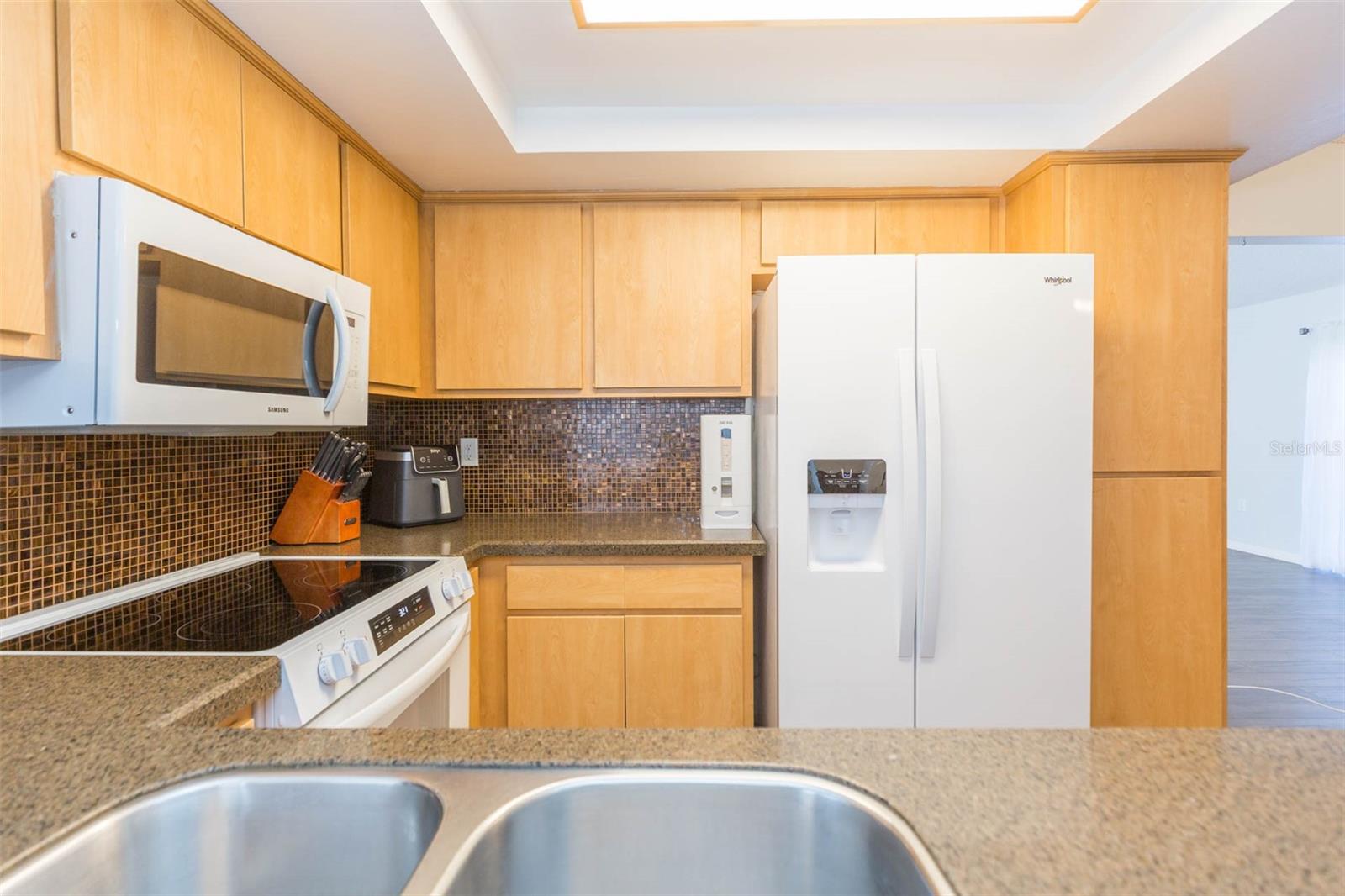 BEACON WOODS FAIRWAY VILLAGE - Residential