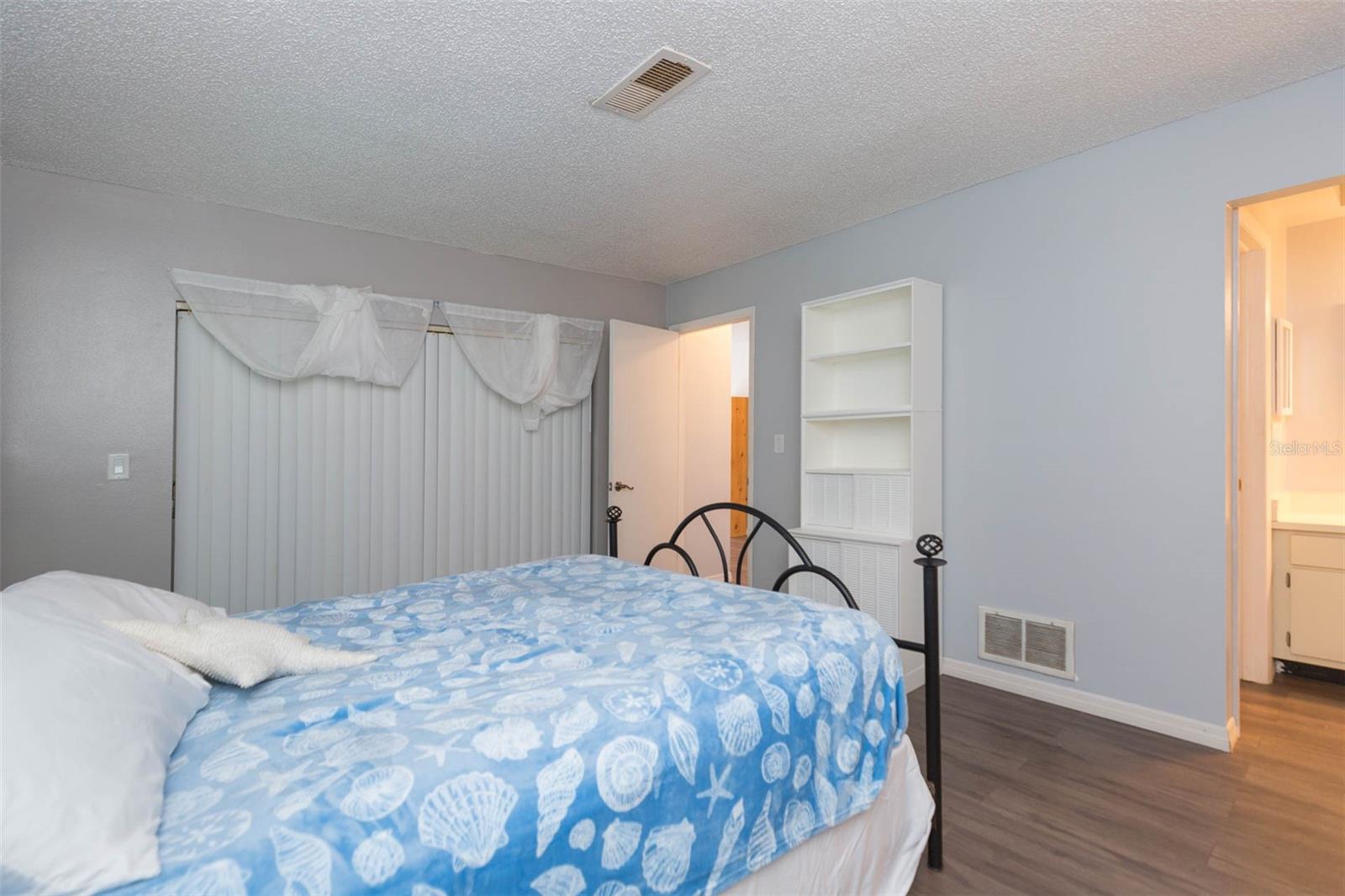 BEACON WOODS FAIRWAY VILLAGE - Residential