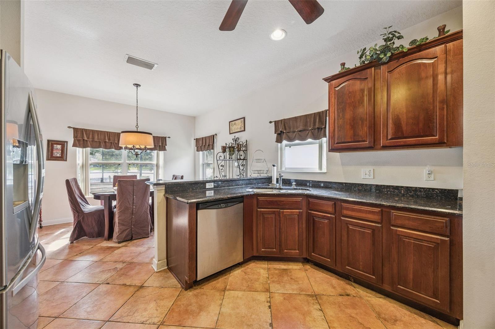 WOODLAND LAKES - Residential