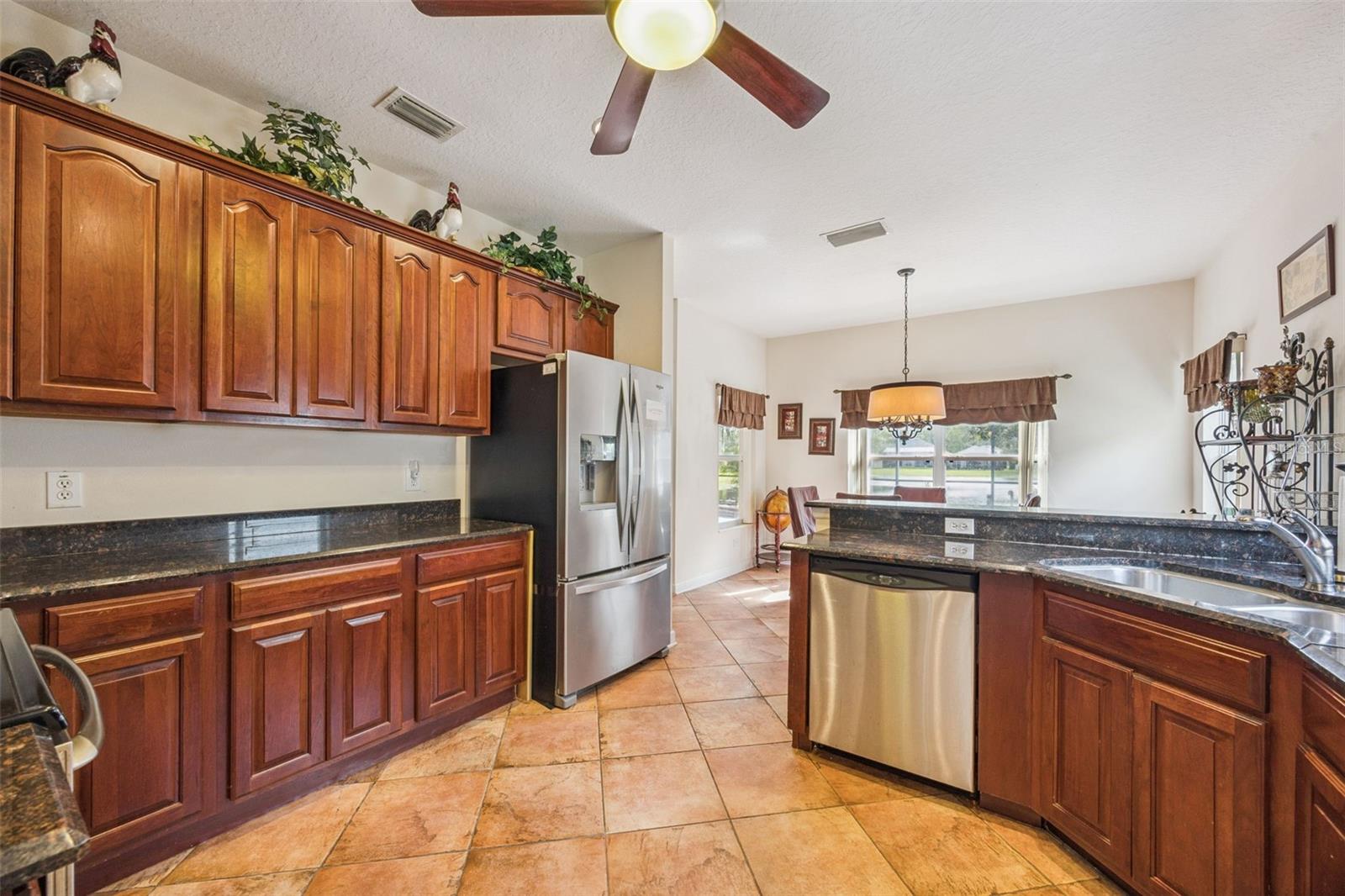 WOODLAND LAKES - Residential