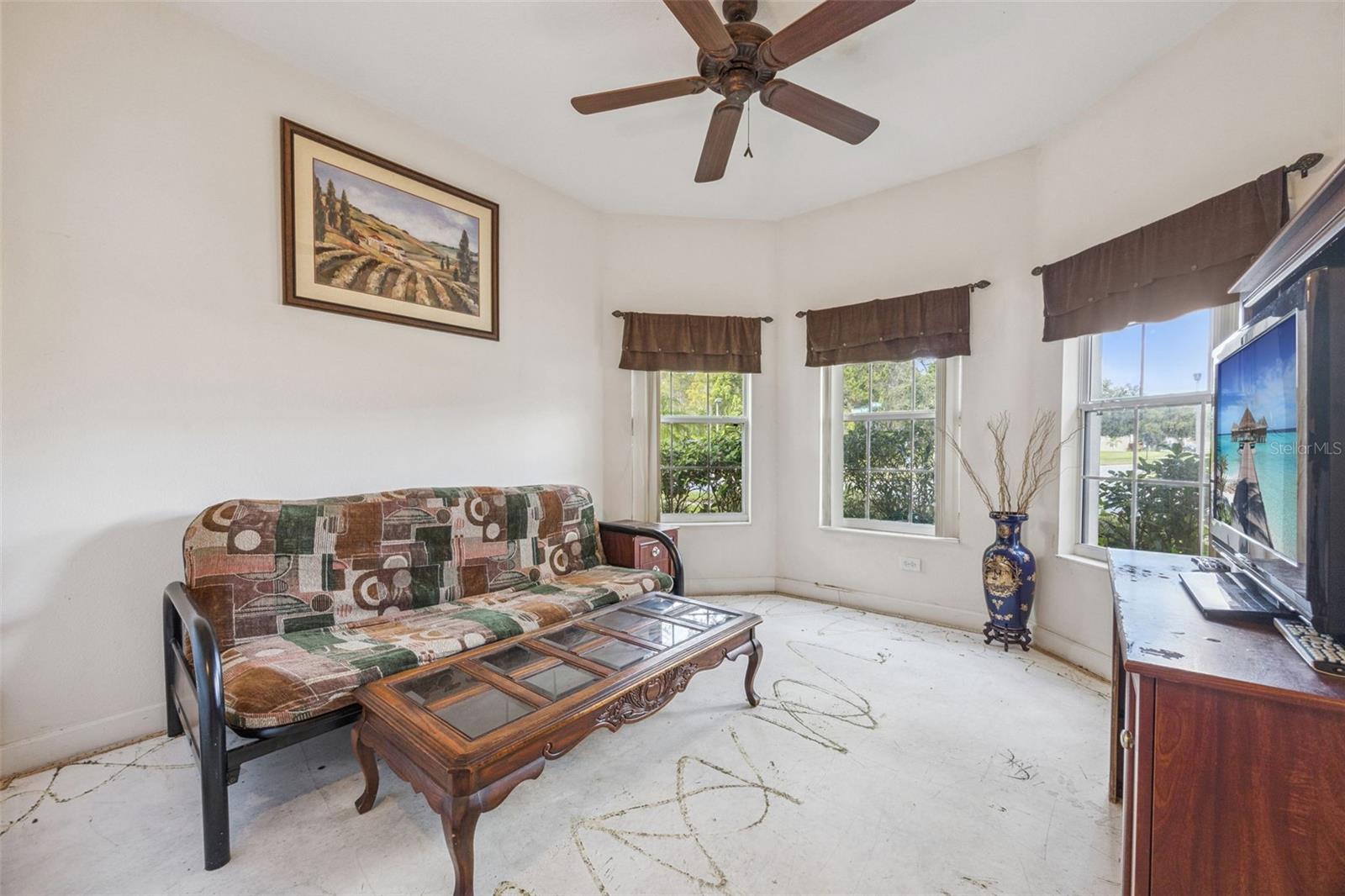 WOODLAND LAKES - Residential