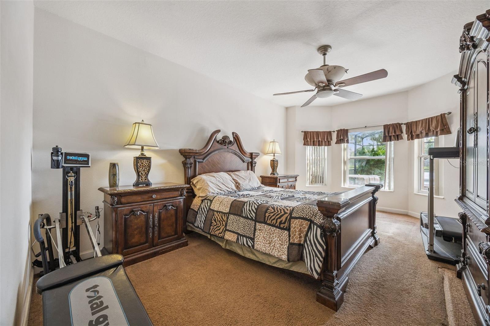 WOODLAND LAKES - Residential