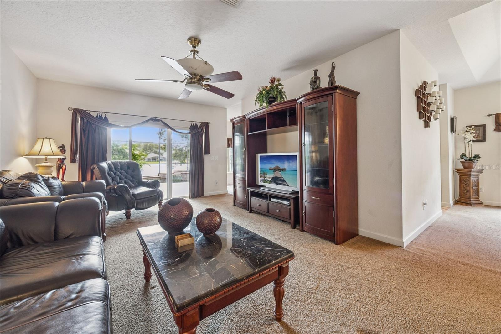 WOODLAND LAKES - Residential