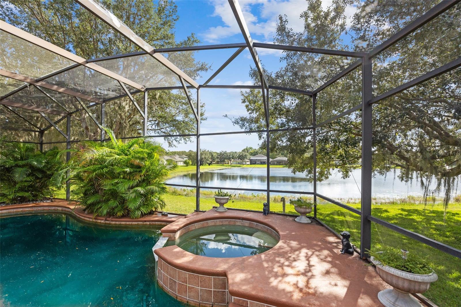 WOODLAND LAKES - Residential