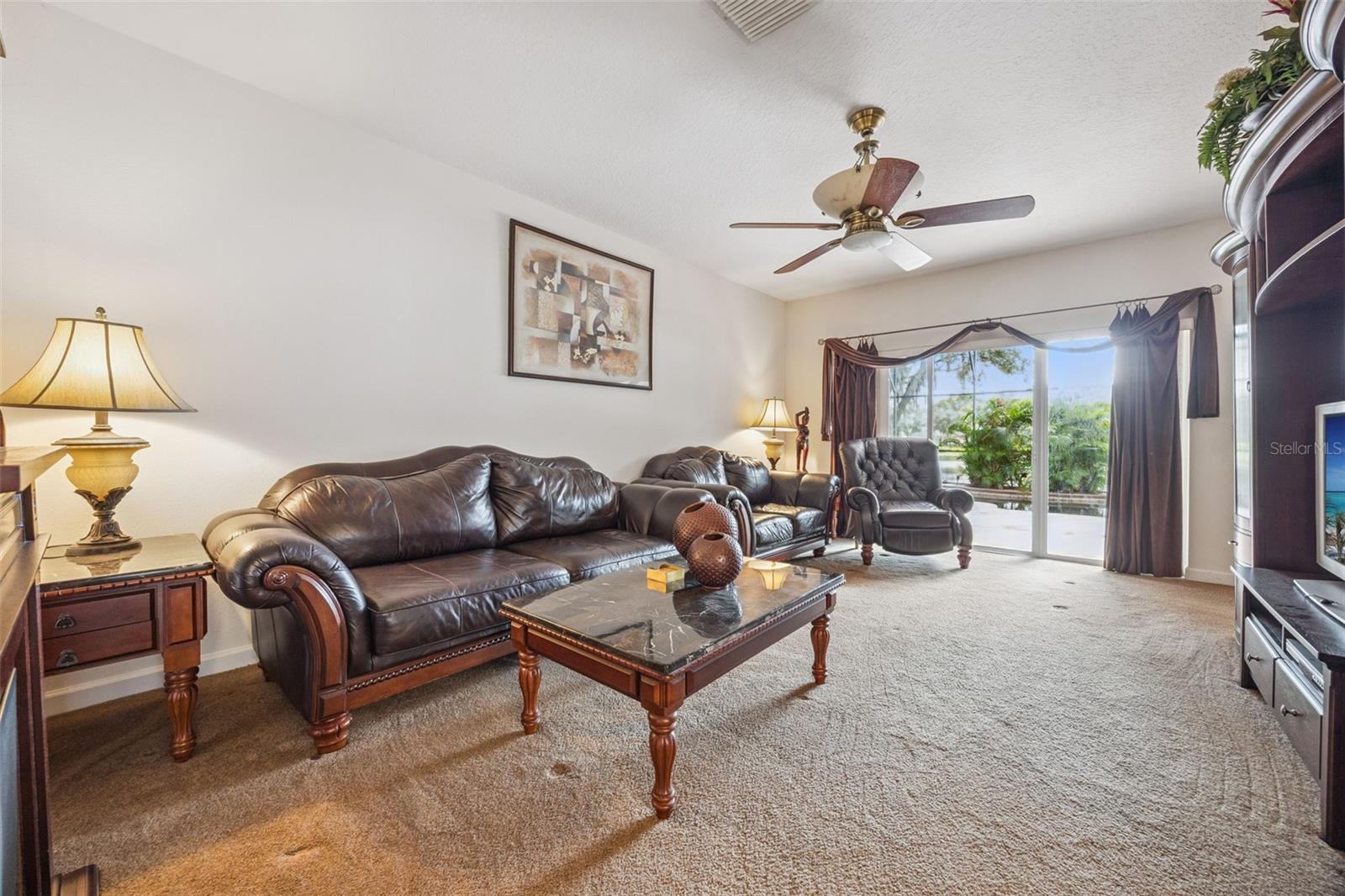 WOODLAND LAKES - Residential