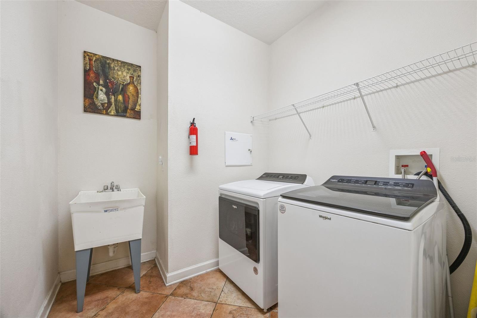 WOODLAND LAKES - Residential