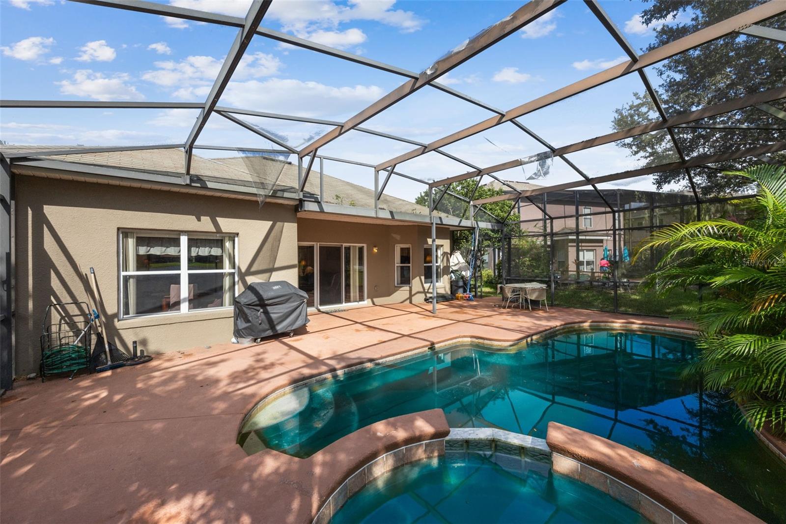 WOODLAND LAKES - Residential