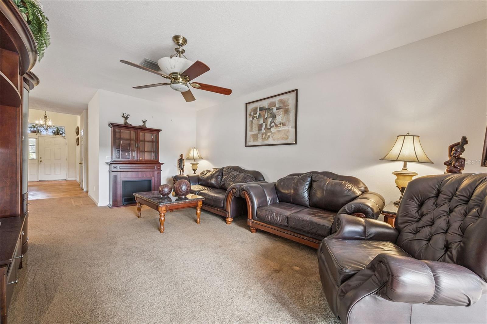 WOODLAND LAKES - Residential