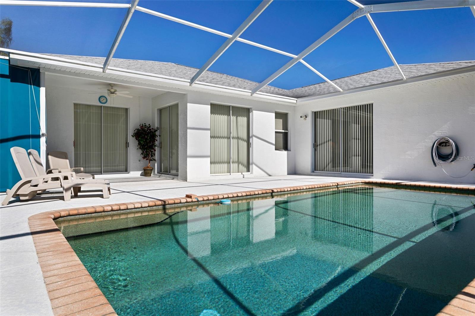 HUNTERS RIDGE - Residential