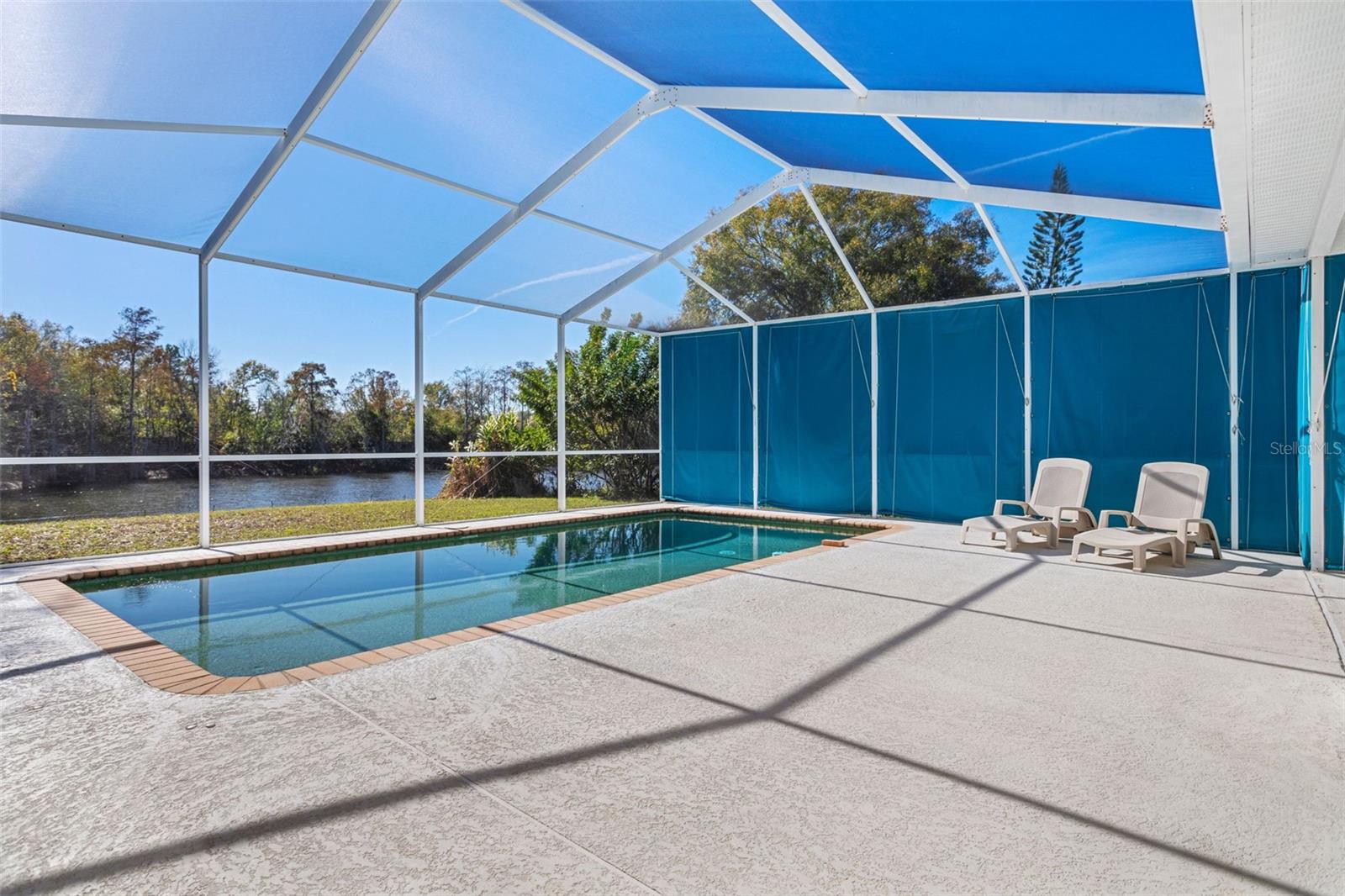 HUNTERS RIDGE - Residential