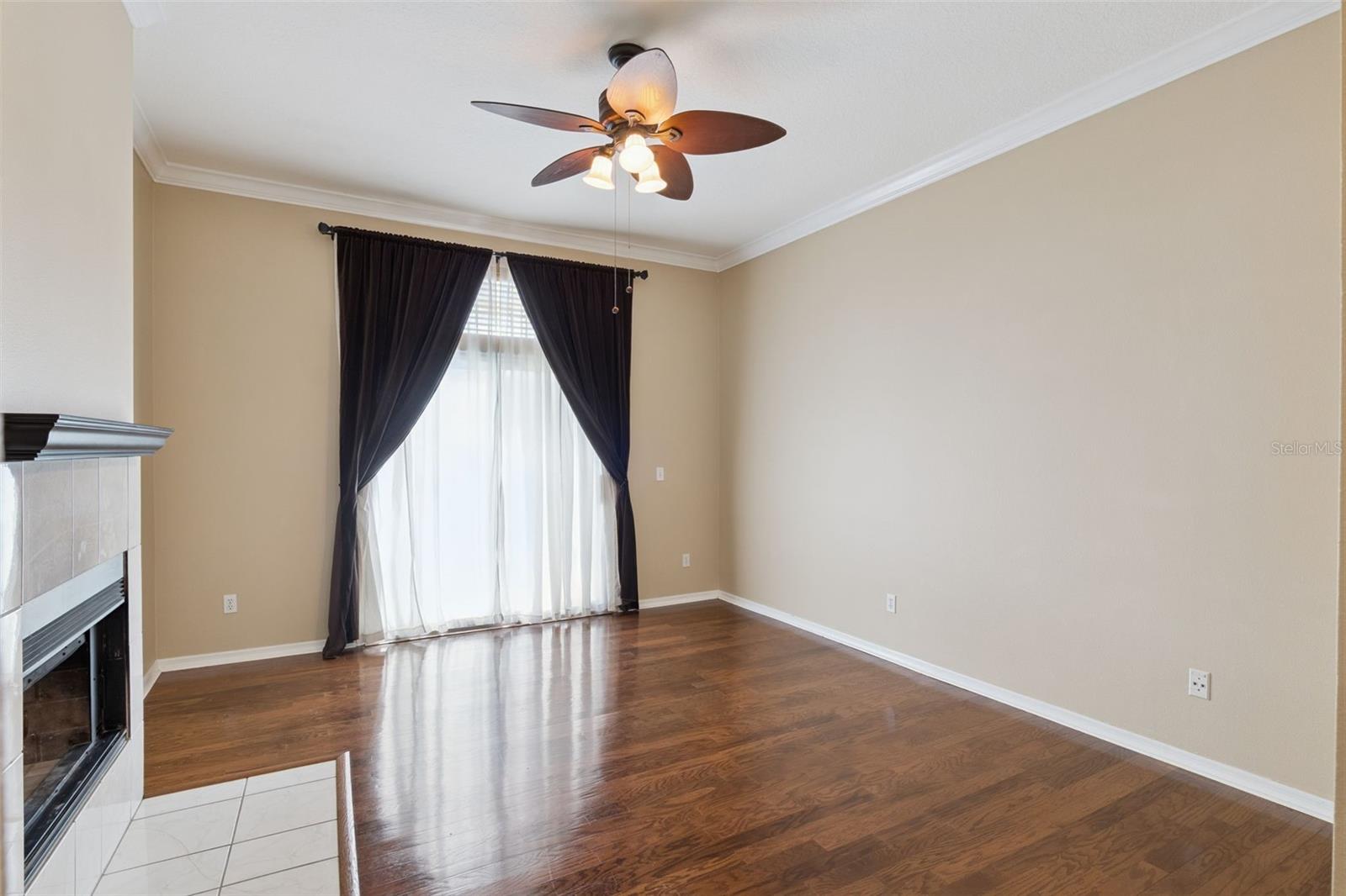 HEATHROW/ WILLOWBROOK VILLAGE - Residential