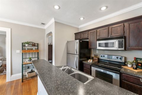 Condominium in ORLANDO FL 613 RIDGEWOOD STREET 16.jpg