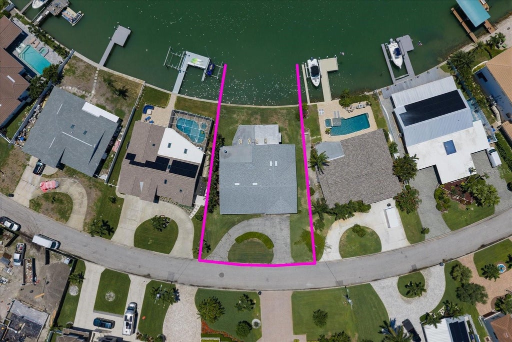 Photo of 7962 9th Avenue S, St Petersburg, FL 33707 (MLS # TB8517536)