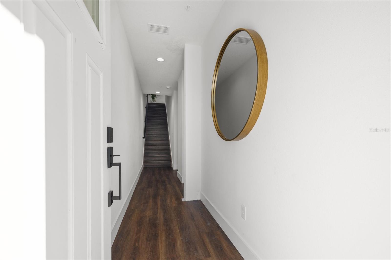 INNOVATION TOWNHOMES - Residential