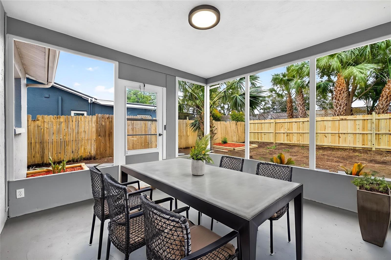 EMBASSY HILLS - Residential