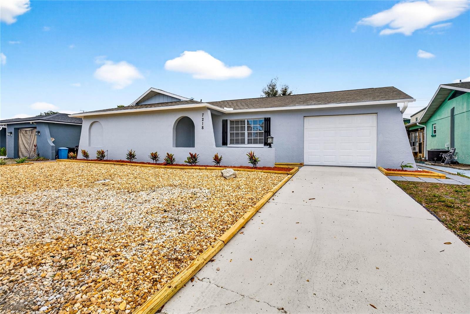 EMBASSY HILLS - Residential