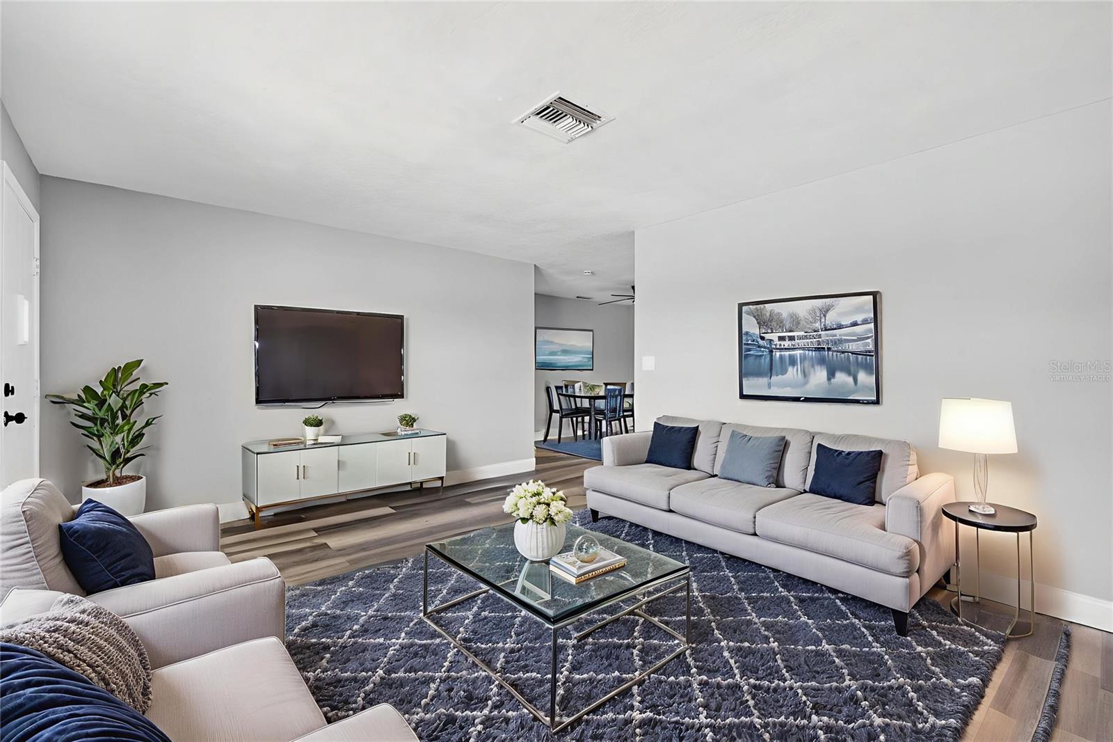 EMBASSY HILLS - Residential