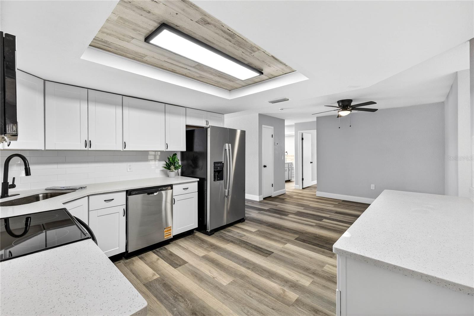 EMBASSY HILLS - Residential