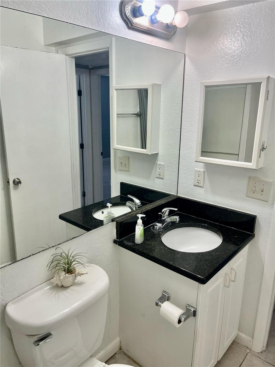 PLAZA DE LAS FUENTES CONDO - Residential