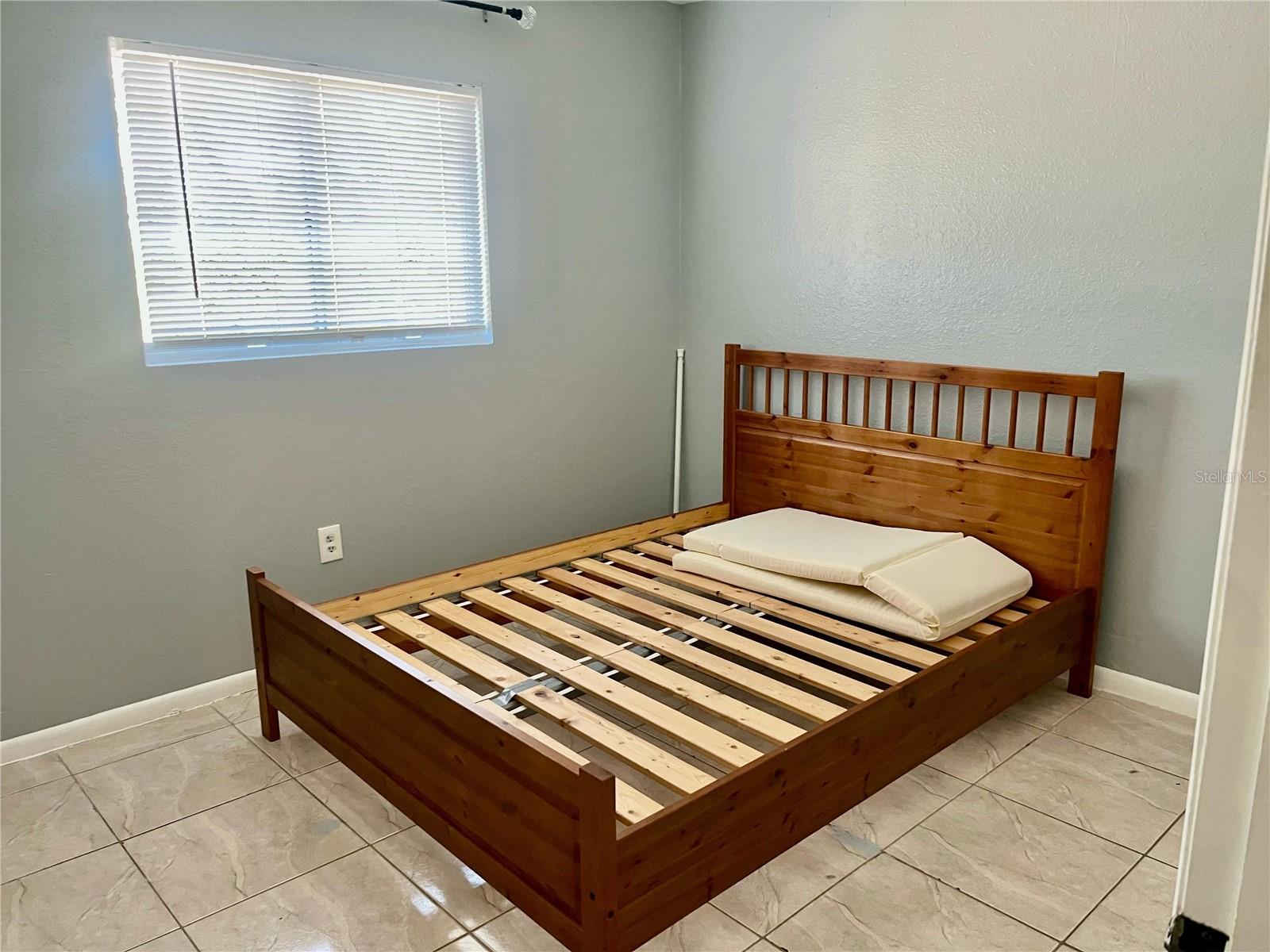 PLAZA DE LAS FUENTES CONDO - Residential