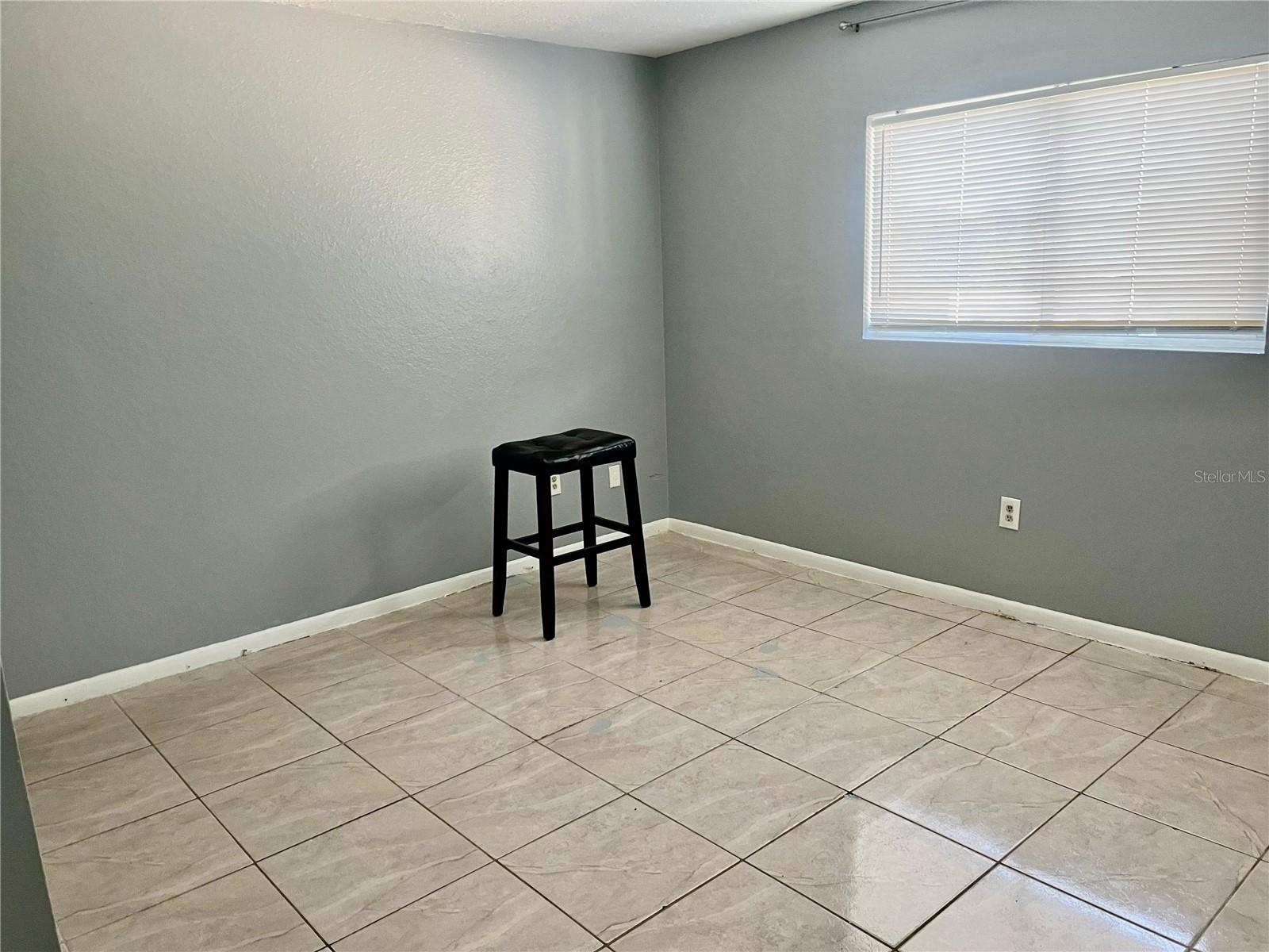 PLAZA DE LAS FUENTES CONDO - Residential